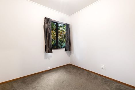 Photo of property in 2/113 Daffodil Street, Titirangi, Auckland, 0604