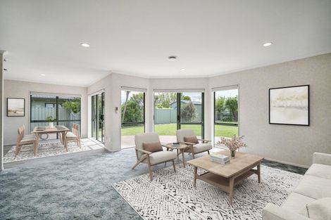 Photo of property in 17 Amanda Place, Mayfair, Hastings, 4122