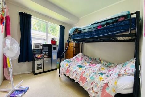 Photo of property in 2/18 Elliott Avenue, Bayview, Auckland, 0629