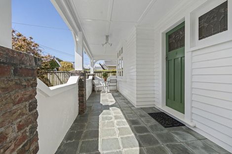 Photo of property in 6 French Street, Moturoa, New Plymouth, 4310