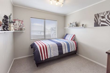 Photo of property in 19 Mellsop Avenue, Waiuku, 2123