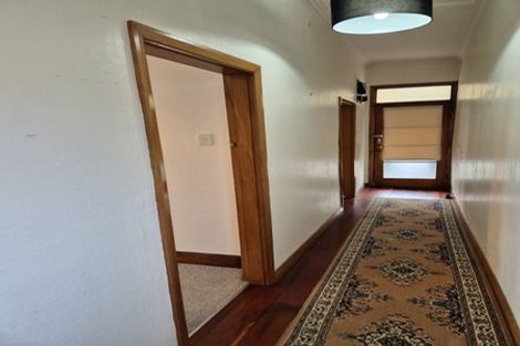 Photo of property in 7 Herald Terrace, Berhampore, Wellington, 6023