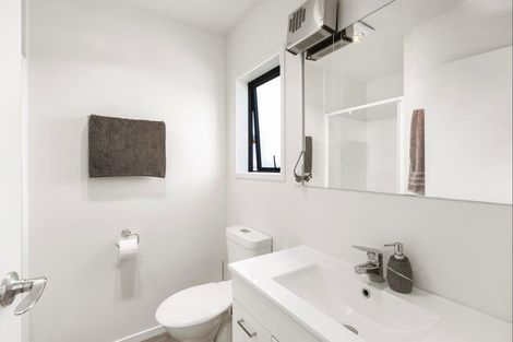 Photo of property in 18 Puka Place, Raglan, 3225