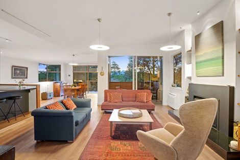 Photo of property in 49 Tennis Court Road, Raumati South, Paraparaumu, 5032