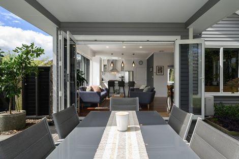 Photo of property in 21 Redhaven Place, Bethlehem, Tauranga, 3110