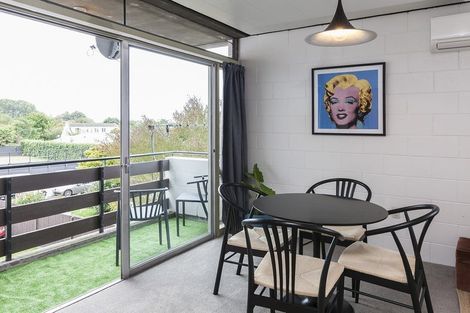 Photo of property in 21 Newbridge Place, Ilam, Christchurch, 8041