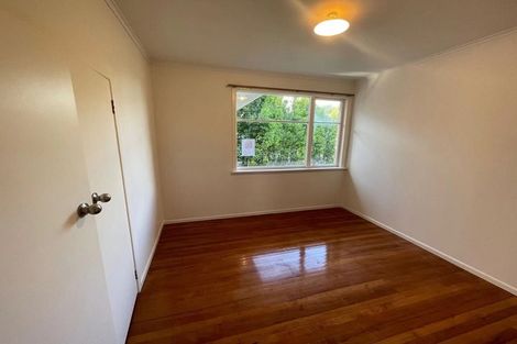 Photo of property in 24 Trojan Crescent, New Lynn, Auckland, 0600