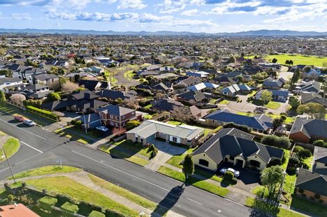 Photo of property in 95 Rototuna Road, Rototuna, Hamilton, 3210