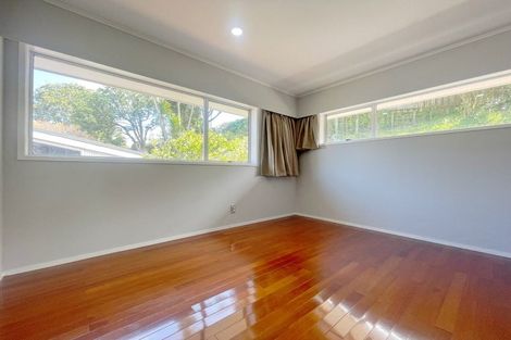 Photo of property in 18 Makepiece Place, Chatswood, Auckland, 0626