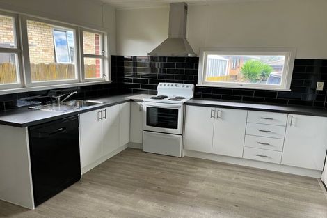 Photo of property in 8 Golf Road, Mount Maunganui, 3116