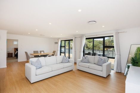 Photo of property in 52 Hunia Terrace, Himatangi Beach, Foxton, 4891