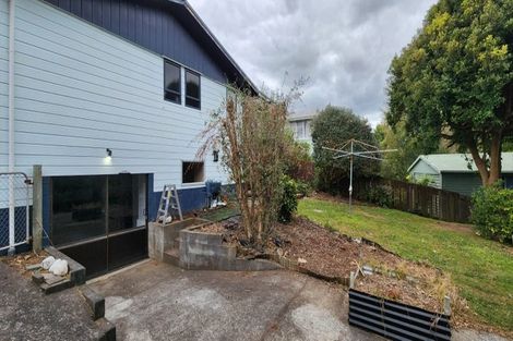 Photo of property in 13 Vancouver Place, Marfell, New Plymouth, 4310