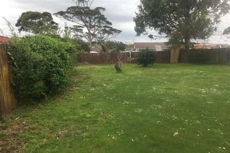 Photo of property in 13 Kern Place, Manurewa, Auckland, 2102