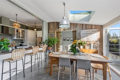 Photo of property in 200 Queen Street, Northcote Point, Auckland, 0627