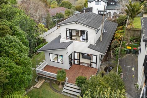 Photo of property in 99a Redoubt Road, Goodwood Heights, Auckland, 2105