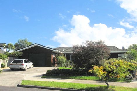 Photo of property in 35 De Quincey Terrace, Highland Park, Auckland, 2010
