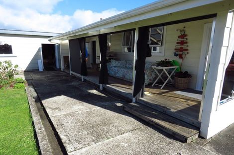 Photo of property in 103 Domett Street, Westport, 7825