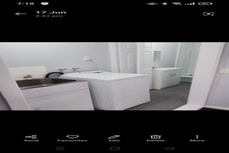 Photo of property in 64 Trias Road, Totara Vale, Auckland, 0629