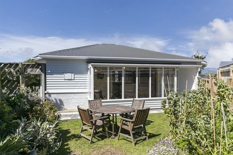 Photo of property in 26 Imperial Terrace, Melrose, Wellington, 6022