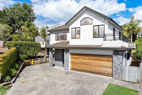 Photo of property in 23 Kerlin Crescent, West Harbour, Auckland, 0618