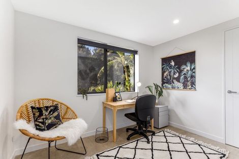 Photo of property in 3 Te Heke Place, Waikanae, 5036