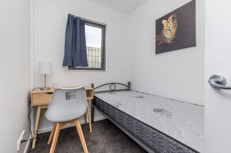 Photo of property in Scotia Tower Apartments, 8a/8 Scotia Place, Auckland Central, Auckland, 1010
