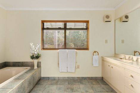 Photo of property in 8 Freeburn Road, Pyes Pa, Tauranga, 3112