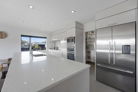 Photo of property in 7 Settlers Close, Whalers Gate, New Plymouth, 4310