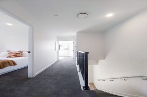 Photo of property in 1/63 Hillcrest Avenue, Hillcrest, Auckland, 0627