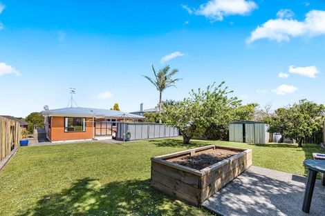 Photo of property in 39 Holland Road, Hillcrest, Auckland, 0627