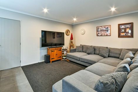 Photo of property in 135 Hillpark Drive, Pokeno, 2402