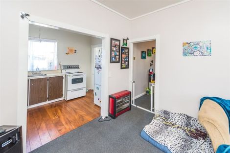 Photo of property in 143 Cornfoot Street, Castlecliff, Whanganui, 4501