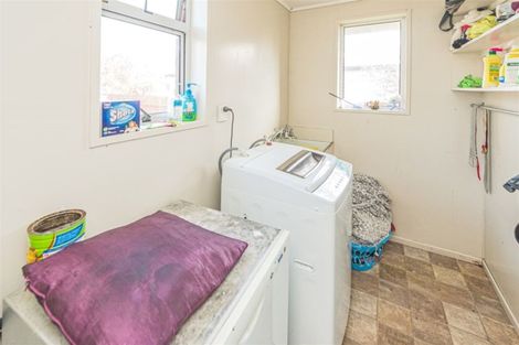 Photo of property in 22 Ruru Street, Waikanae, 5036