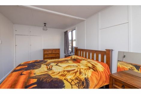 Photo of property in 62 Dunns Avenue, The Pines Beach, 7630