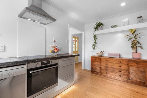 Photo of property in 66 Kingswood Road, Brookfield, Tauranga, 3110