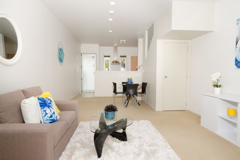 Photo of property in 25 Albionvale Road, Glen Eden, Auckland, 0602