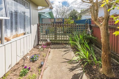 Photo of property in 4b Queen Street, Aramoho, Whanganui, 4500