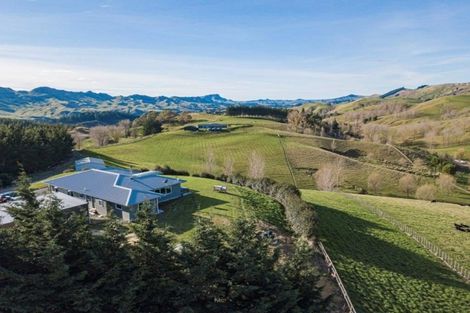 Photo of property in 1050 Kahuranaki Road, Kahuranaki, Havelock North, 4295