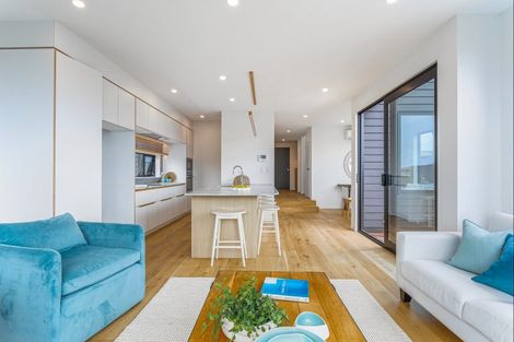 Photo of property in 5 Makumaku Place, Long Bay, Auckland, 0630