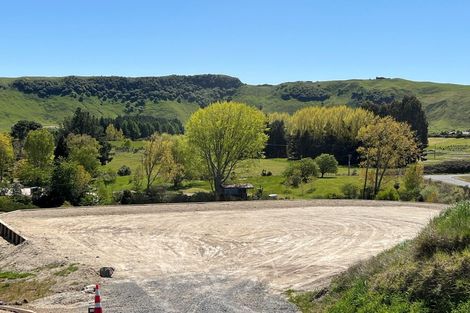 Photo of property in 16 Olsen Place, Kinloch, 3385