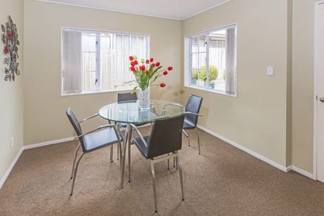 Photo of property in 2/125 Moore Street, Howick, Auckland, 2014
