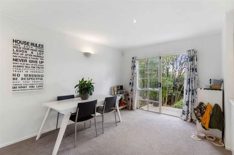 Photo of property in 9 Owl Court, Unsworth Heights, Auckland, 0632