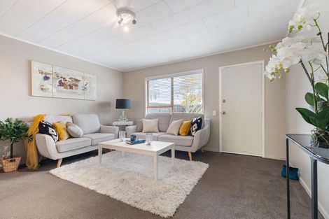 Photo of property in 1/4 Collie Road, Pukekohe, 2120