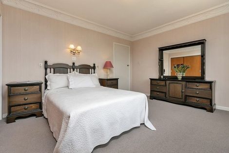 Photo of property in 14 Dudding Avenue, Northcote, Auckland, 0627