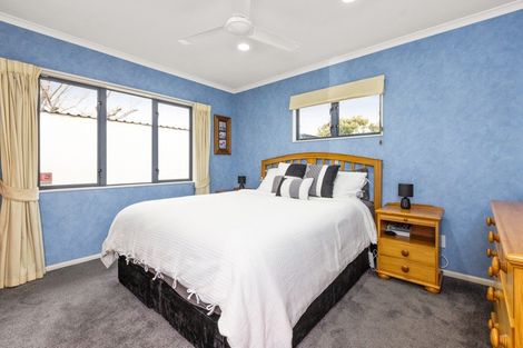 Photo of property in 3 Amanda Place, Mayfair, Hastings, 4122