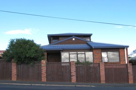 Photo of property in 2/32 Howard Road, Northcote, Auckland, 0627