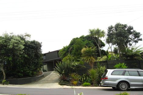 Photo of property in 1/74 Shakespear Road, Army Bay, Whangaparaoa, 0930