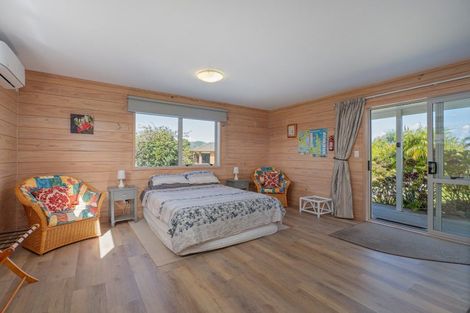 Photo of property in 51 Cholmondeley Crescent, Whitianga, 3510
