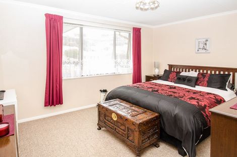 Photo of property in 17 Elwyn Crescent, Green Island, Dunedin, 9018