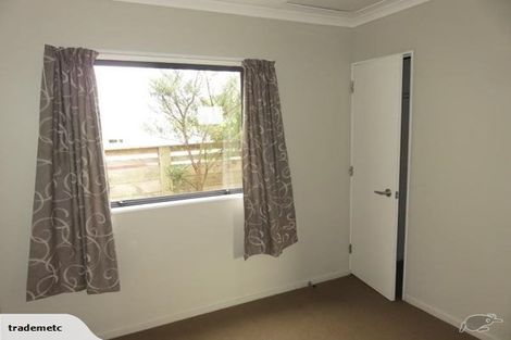 Photo of property in 2 Beazley Avenue, Paparangi, Wellington, 6037